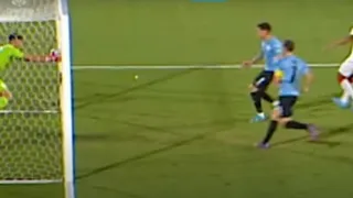 “No entró”: La categórica decisión del VAR en el duelo de Uruguay con Perú