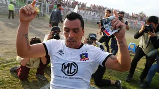 Esteban Paredes, el artillero que a punta de goles dejó un legado en Colo Colo y el fútbol chileno