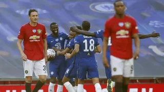 Chelsea aprovechó los errores defensivos del United y clasificó a la final de la FA Cup