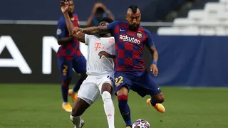 Manchester United quiere aprovechar difícil momento de FC Barcelona para fichar a Arturo Vidal