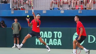 Barrios y Tabilo perdieron el dobles ante Perú y Chile quedó con la serie cuesta arriba