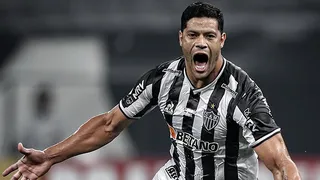 Hulk se lució con dos goles y le dio el triunfo a Atlético Mineiro sobre Corinthians