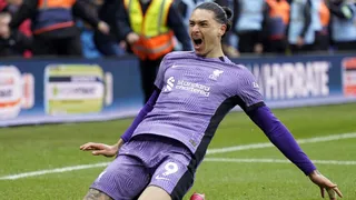 Darwin Núñez le dio agónico triunfo a Liverpool ante Nottingham Forest en la Premier League