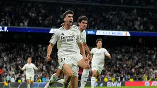 Real Madrid festeja con agónico triunfo y Barcelona deberá ganar para ser campeón de La Liga española