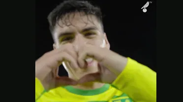 El tierno mensaje cumpleañero de Marcelino Núñez a su madre tras ser figura con Norwich