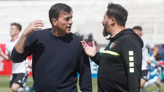 ¿Quién reemplazará a Almirón? El bloque Vial suma su propio candidato a la banca de Colo Colo