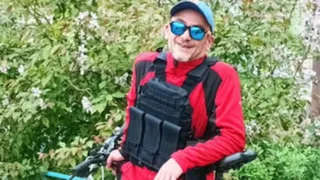 ¡Conmovedor! Ciclista ucraniano pedaleó siete horas para escapar de la guerra