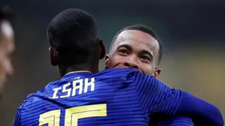 Estuvo a punto de suspenderse: Gritos racistas obligan a parar el Rumania-Suecia