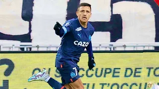 Alexis Sánchez brilló con un doblete y fue artífice de la sufrida remontada de Marsella ante Reims
