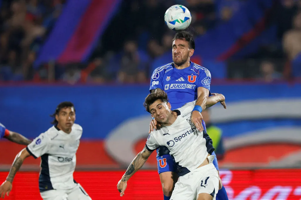 Mazzantti en acción con Independiente/ © Andrés Pina-Photosport
