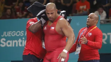 Yasmani Acosta y Néstor Almanza sellaron su clasificación a París 2024