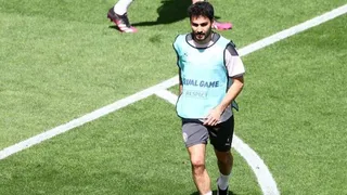 Ilkay Gündogan desató alarmas de Manchester City tras retirarse del entrenamiento