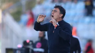 En el entorno de Gustavo Quinteros sostienen que ve como algo atractivo llegar a La Roja