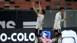 Leonardo Gil ilusionó a Colo Colo con un tremendo tiro libre ante Audax Italiano