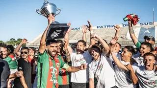 La historia del ayudante técnico chileno que logró el ascenso con Rampla Juniors en el fútbol uruguayo