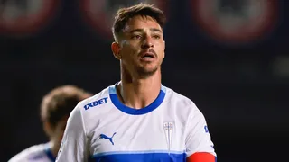 Unión Española dejó a Zampedri sin récord y a la UC “con cuello” en el Campeonato Nacional