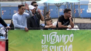 Alexis Sánchez vivió en primera fila la última jornada de competencias en el “Jugando por un Sueño”