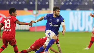 Charles Aránguiz estuvo presente en batallado empate de Bayer Leverkusen frente a Schalke 04