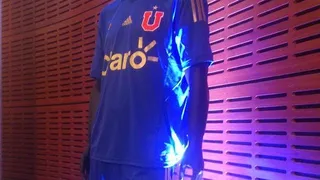 U. de Chile presentó nueva camiseta para la temporada 2013-2014