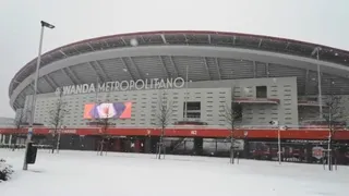 ¡Canchas bajo la nieve! La bella postal de los estadios en España