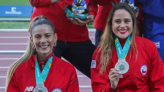 Isidora Jiménez expresó su apoyo a Berdine Castillo y Poulette Cardoch