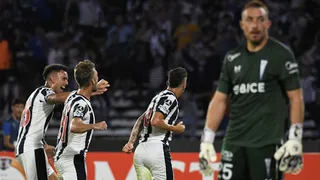 Héctor Fértoli durmió a la defensa de la UC y puso el primer gol para Talleres