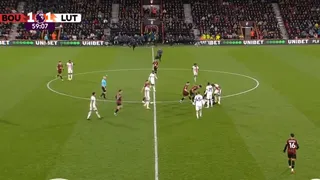 Dramático: Jugador de Luton Town se desvaneció en partido con Bournemouth