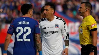 La U de Chile decidió no denunciar a Correa por su gesto en el Superclásico