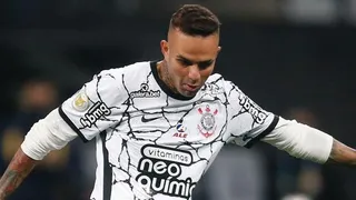 Delantero de Corinthians fue agredido por barristas mientras estaba de fiesta en un motel