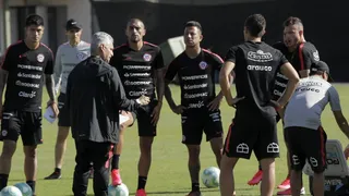 Reinaldo Rueda trabajó con plantel completo en una nueva sesión en el microciclo de la Roja