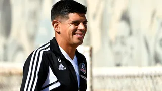Colo Colo inició conversaciones para renovar contrato de Esteban Pavez