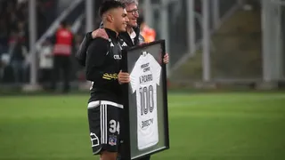 Vicente Pizarro tuvo reconocimiento por llegar a los 100 partidos como jugador de Colo Colo