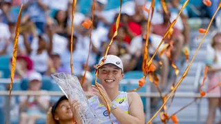 Iga Swiatek arrasó con Naomi Osaka y conquistó el torneo de Miami