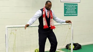 LeBron James celebró un nuevo título de Liverpool como copropietario del club