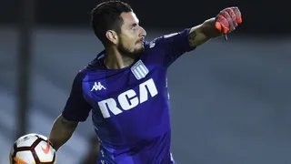 Racing de los chilenos Arias, Díaz y Mena lucha por el título de la Superliga argentina