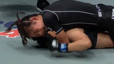 Peleadora de 16 años debutó en las MMA con impactante triunfo por sumisión