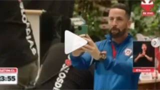 Fue protagonista: Mauricio Isla celebró la rutina de Stefan Kramer