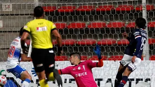 Mathías Vidangossy sorprendió a Universidad Católica con golazo y dio la ventaja a Melipilla