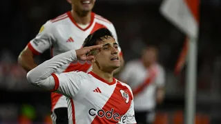River Plate aplastó a Barracas Central con el aporte goleador de Pablo Solari