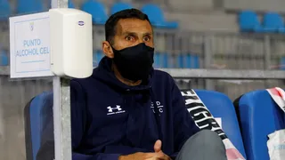 Poyet: Estaba entusiasmado con las semanas para entrenar hasta que se confirmó la Copa Chile