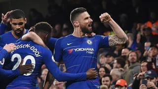 Olivier Giroud aportó un golazo de taco en el triunfo de Chelsea sobre Brighton