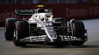 Charles Leclerc sumó la novena pole de la temporada tras dominar en Marina Bay