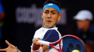 Alejandro Tabilo fue dado de alta en París tras peritonitis