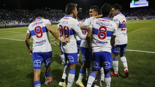 U. Católica encadenó su tercer triunfo consecutivo en el Campeonato a costa de Melipilla