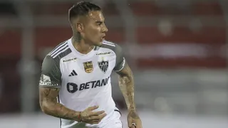 Eduardo Vargas volvió a las canchas en el inicio de la temporada para Atlético Mineiro