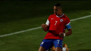 Alexis Sánchez superó a Iván Zamorano como máximo goleador de la Roja en partidos oficiales