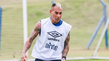 La cláusula en el contrato de Eduardo Vargas que ilusiona a Universidad de Chile