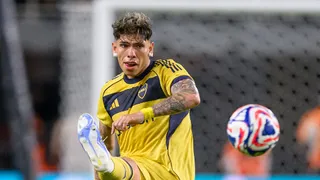 Carlos Palacios se ausenta tras su cumpleaños y complica su futuro en Boca