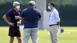 Con visita del presidente: Plantel de FC Barcelona tuvo charla con Bartomeu