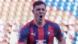 El ex U. Española Diego Churín anotó en goleada de Cerro Porteño sobre Sportivo San Lorenzo